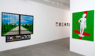 A Gauche: Diptyque,Gated Community et Prédelle, 2010, A Droite: Femme sur Croix, 2010, collection privée